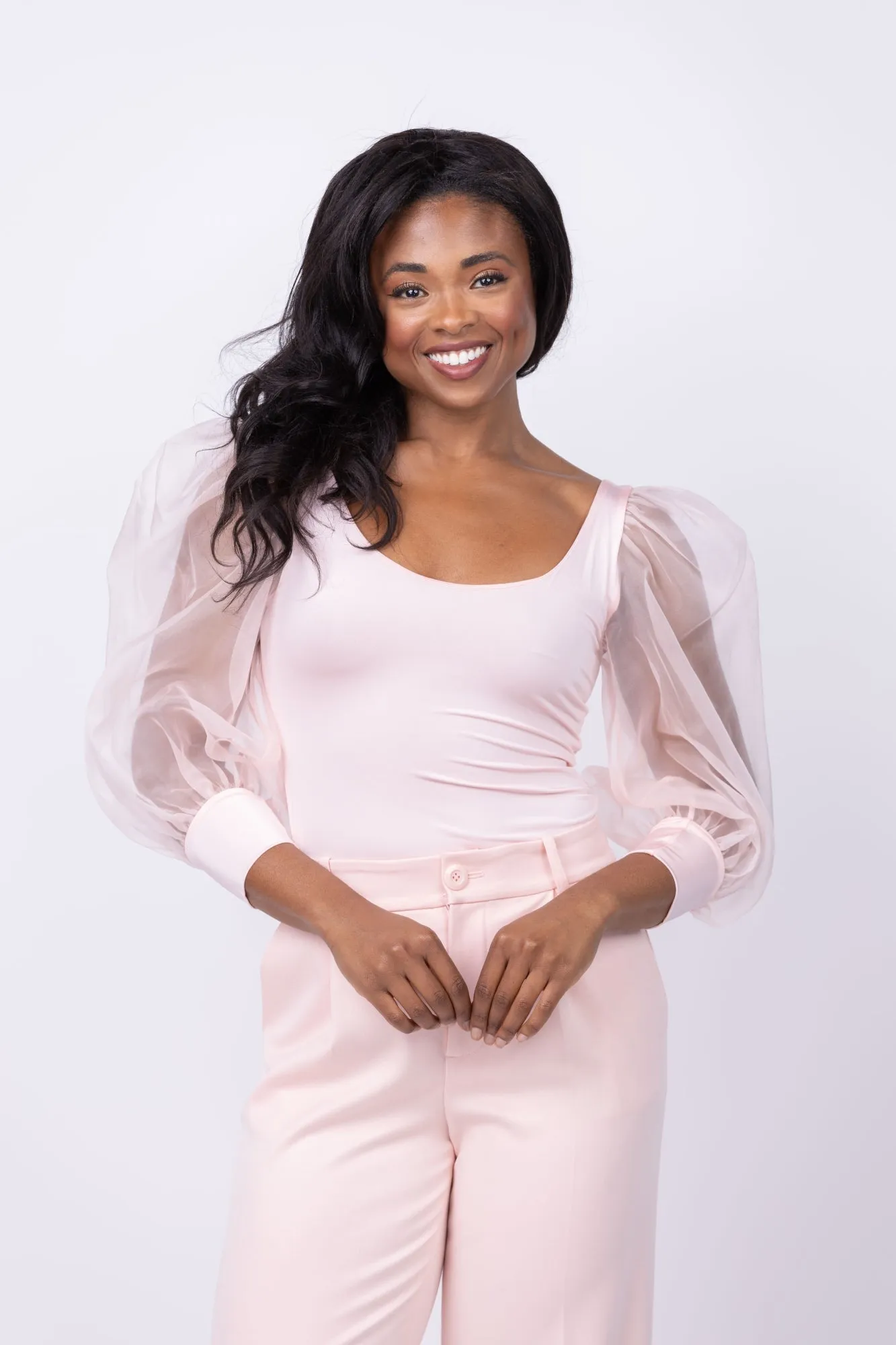 Alice   Olivia Jillianne Scoop Neck Puff Sleeve Bodysuit in Pearl Blush