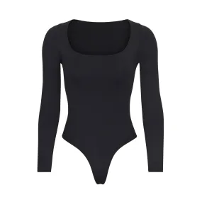 ESSENTIAL LONG SLEEVE SCOOP NECK BODYSUIT | ONYX