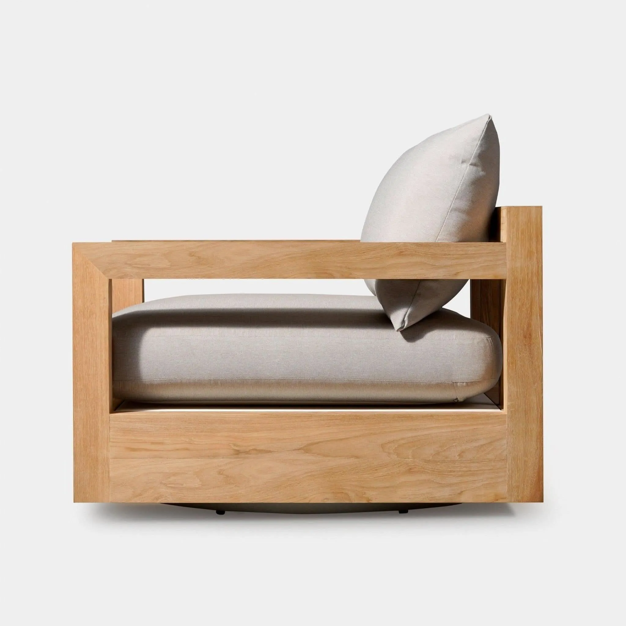Pacific Swivel Lounge Chair