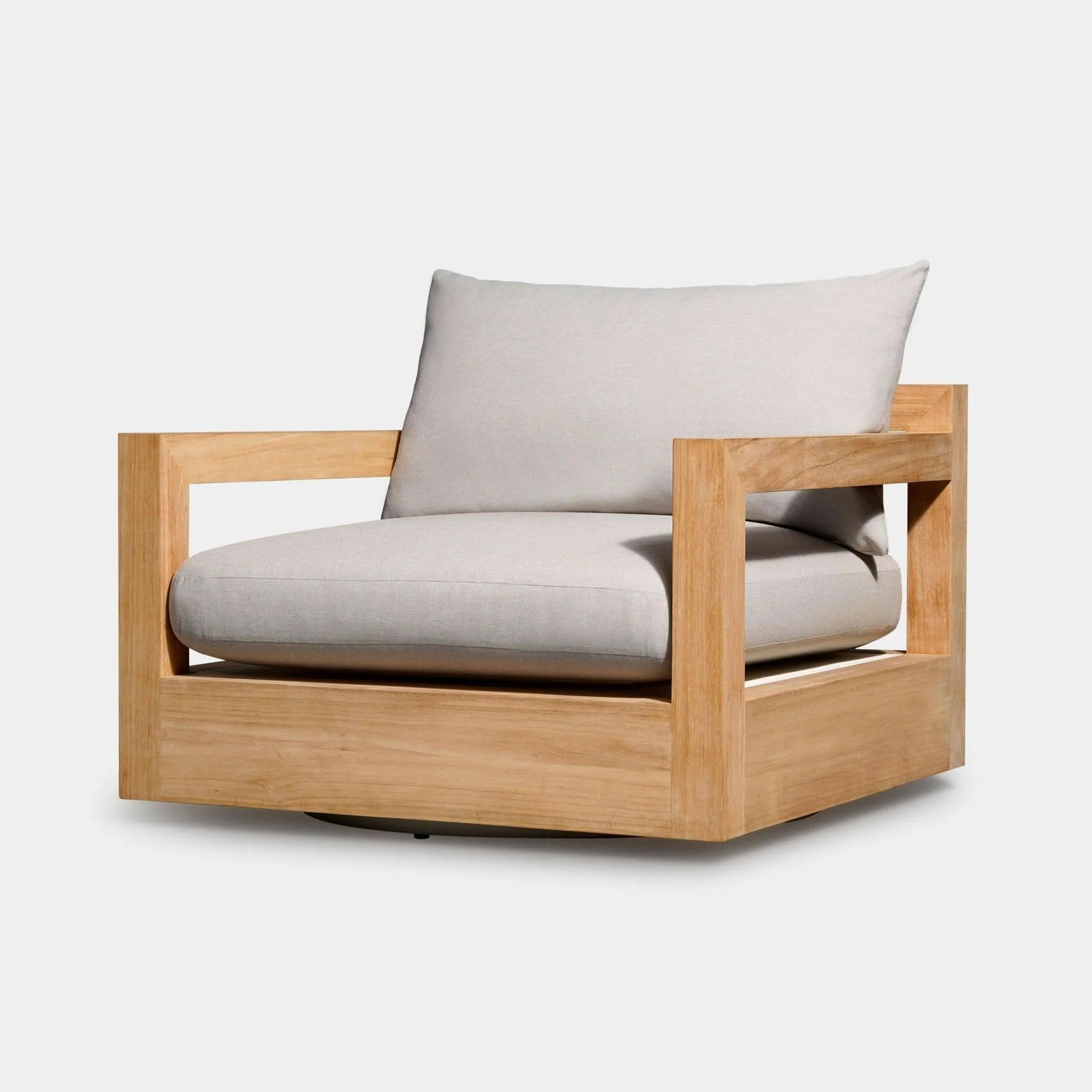 Pacific Swivel Lounge Chair