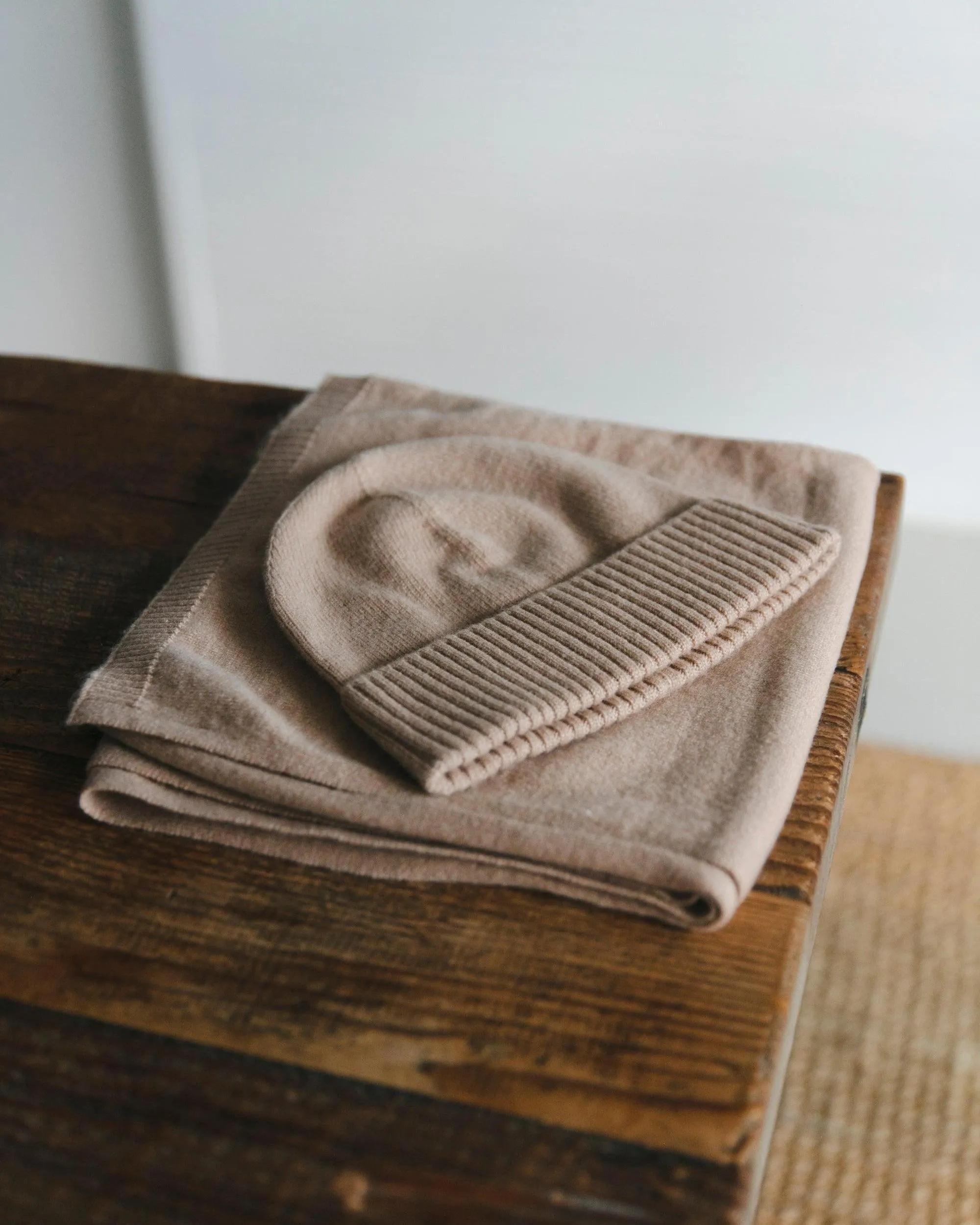 Saga Cashmere Beanie - Toffee