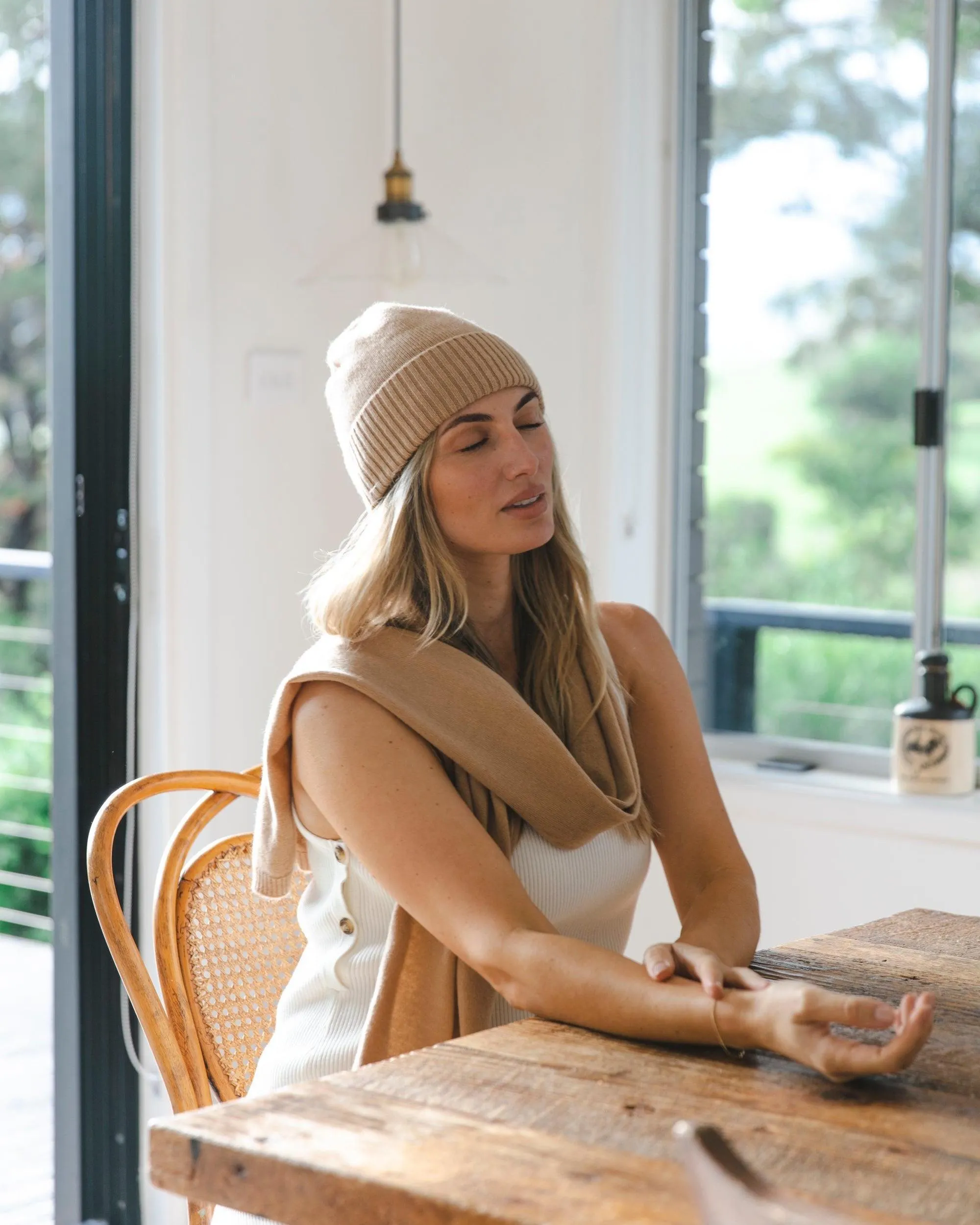 Saga Cashmere Beanie - Toffee
