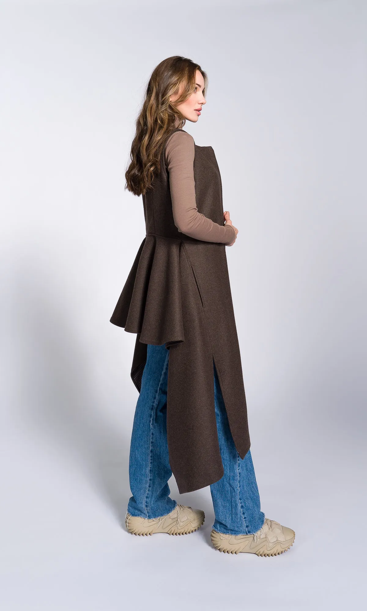 Sleeveless Lined Coat with Short Peplum Back